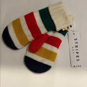 Hudson Bay multi stripe mittens
Size M. NWT
